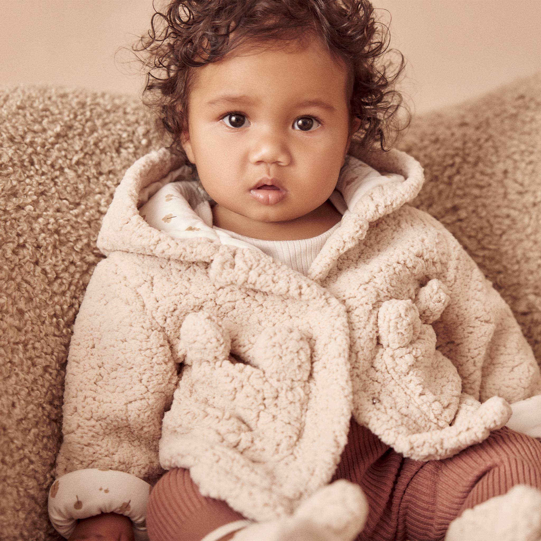TEDDY_COAT_TEDDY_TRAPPER_HAT_KNITTED_RIBBED_LEGGING_OATMEAL_TEDDY_BOOTIES_201_WEB